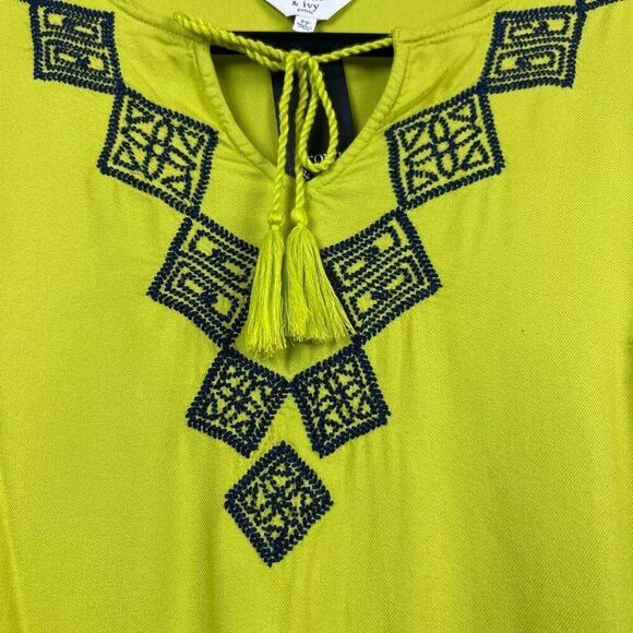 NWT Crown & Ivy Top Blouse Embroidered Blue Green Long sleeve SP - Picture 3 of 5
